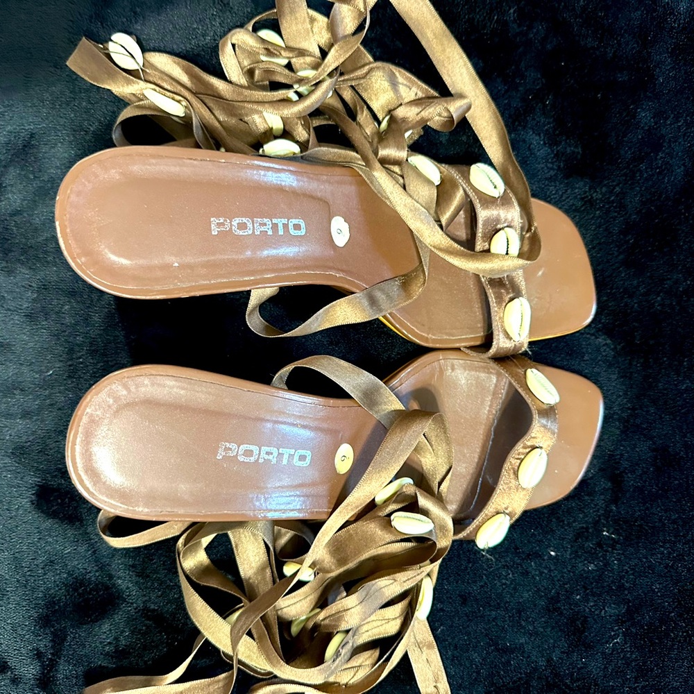 Brown Strappy Sandals w/ seashells